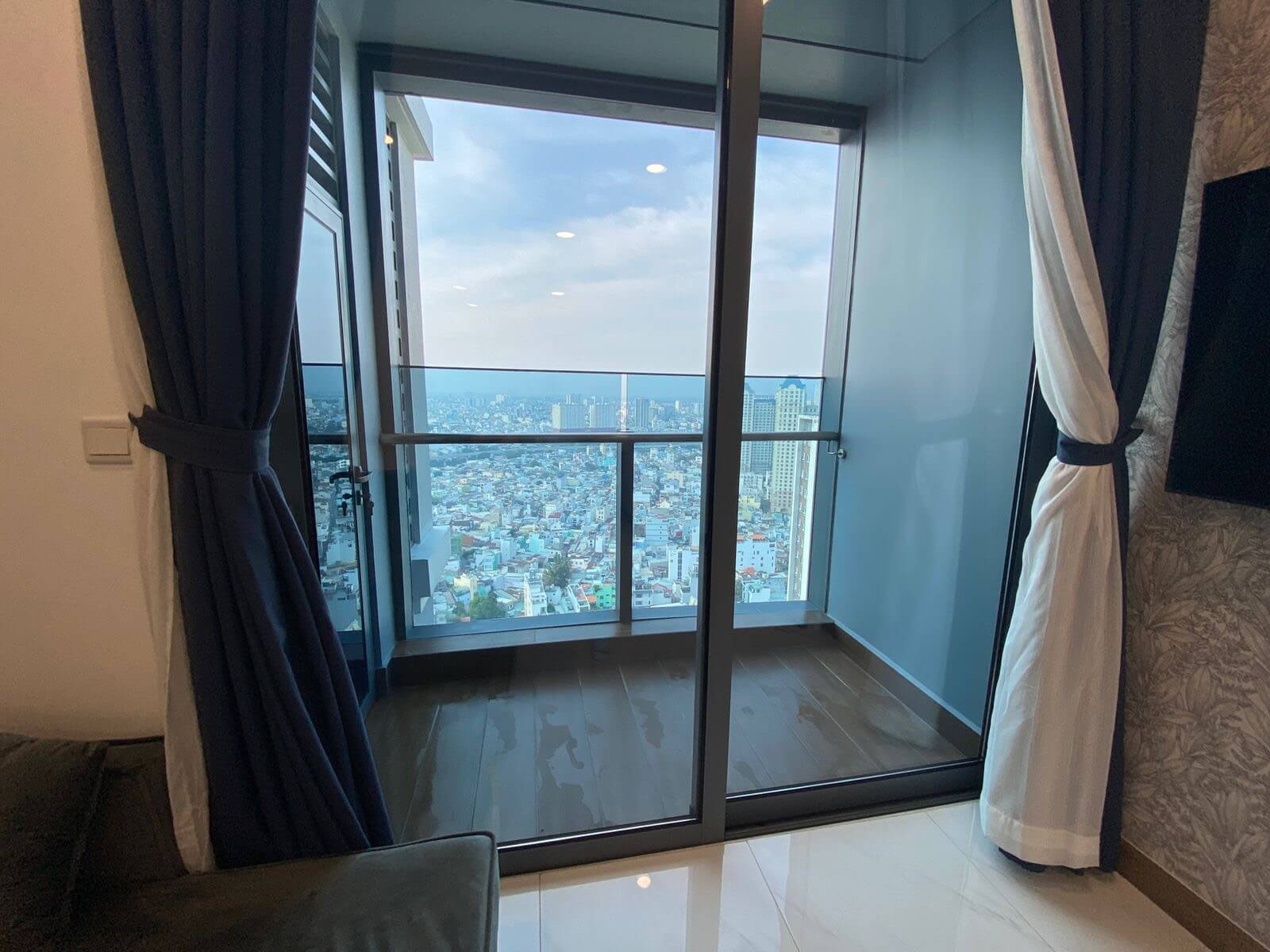 Sunwah Pearl 1 bedroom apartment - Modern style and nice view