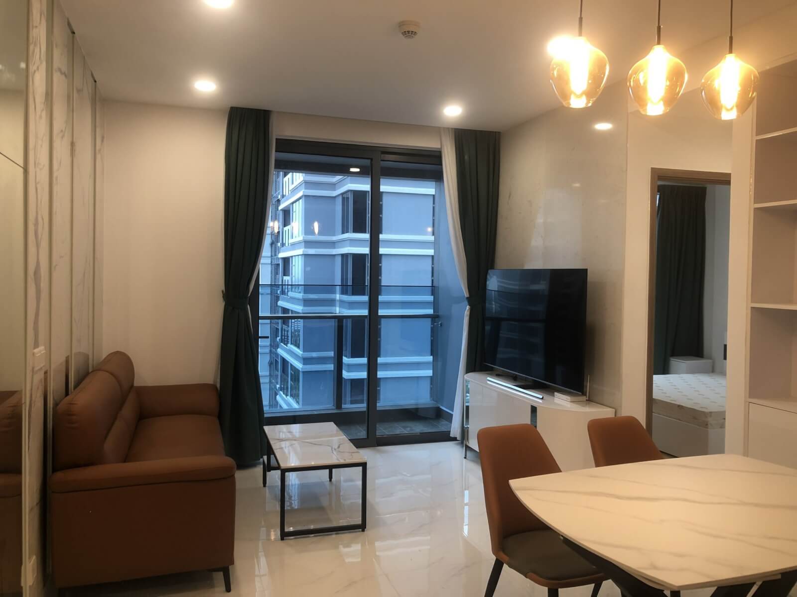 Apartment for rent in Binh Thanh District - Sunwah Pearl, 1 bedroom, modern