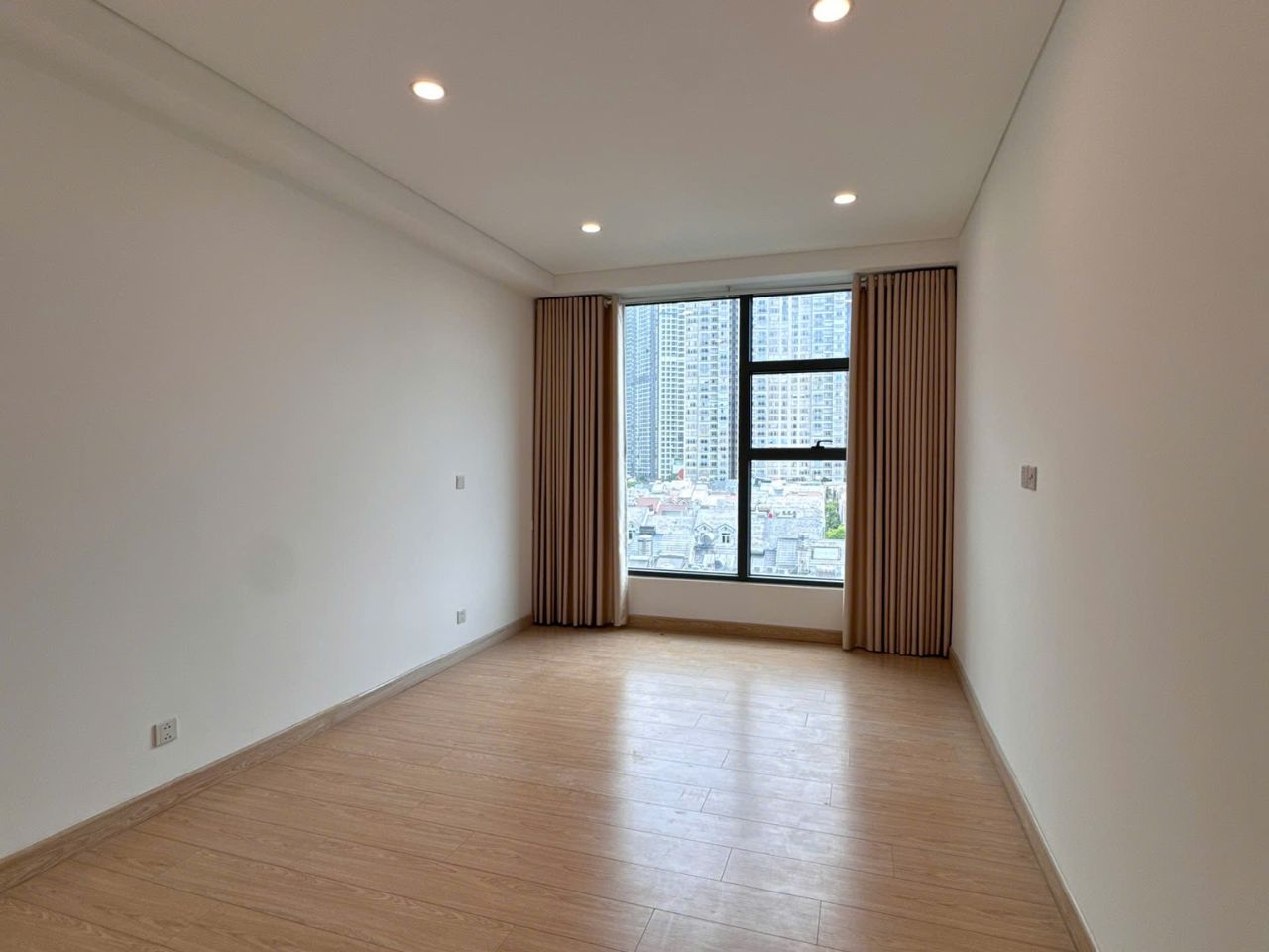 Sunwah Pearl 2 bedroom property for sale GH.06 2BR+1, good price